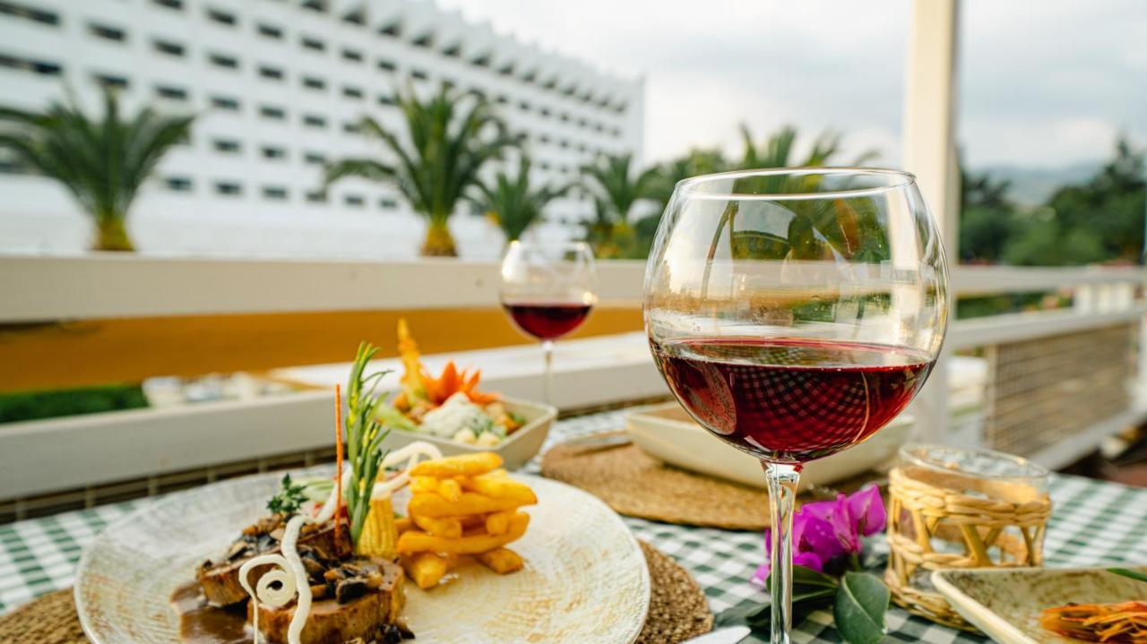 Club Beyy Resort Hotel Izmir Exterior photo