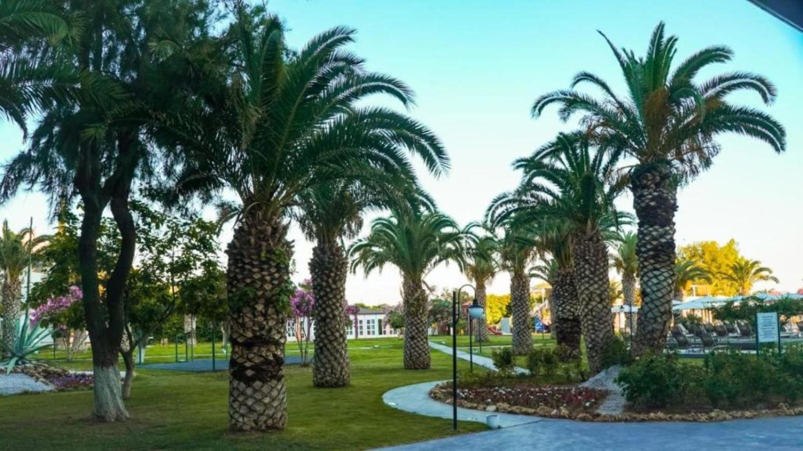 Club Beyy Resort Hotel Izmir Exterior photo
